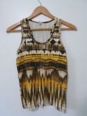 Blusa Amarela com Tachinhas